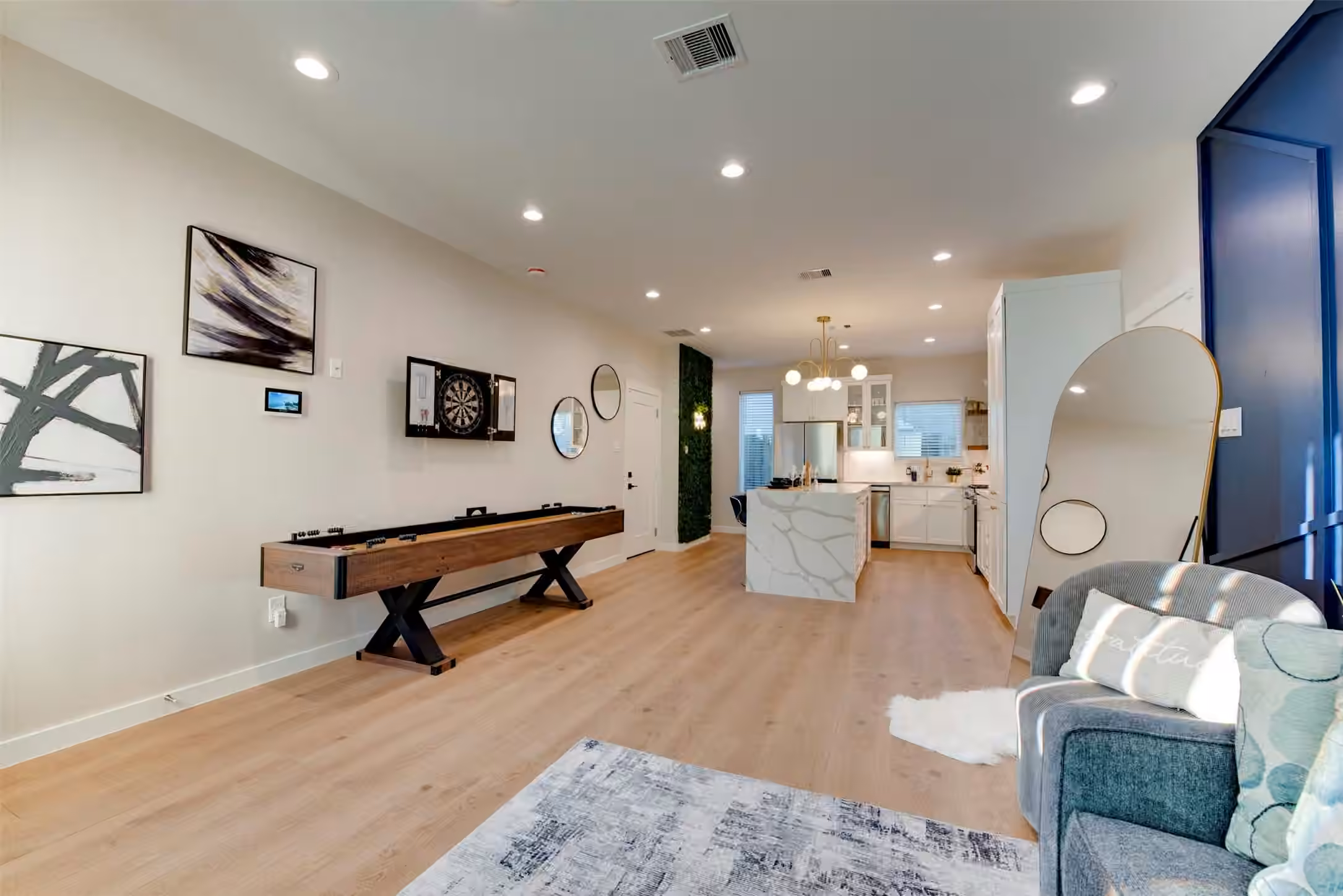 Photo 5 of 3905 Sumpter Street, Houston, TX