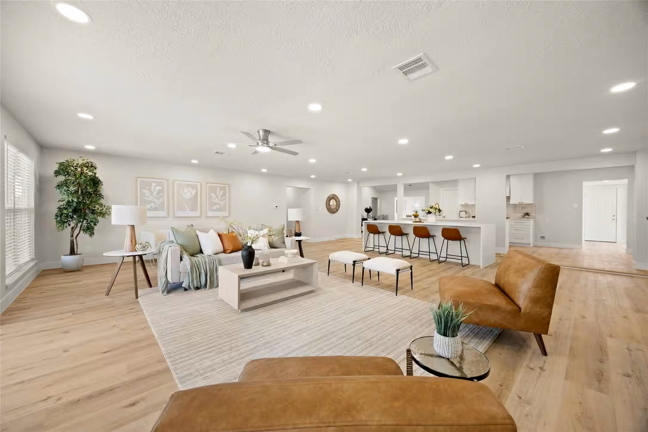 Photo of 6034 Willowbend Boulevard, Houston, TX 77096