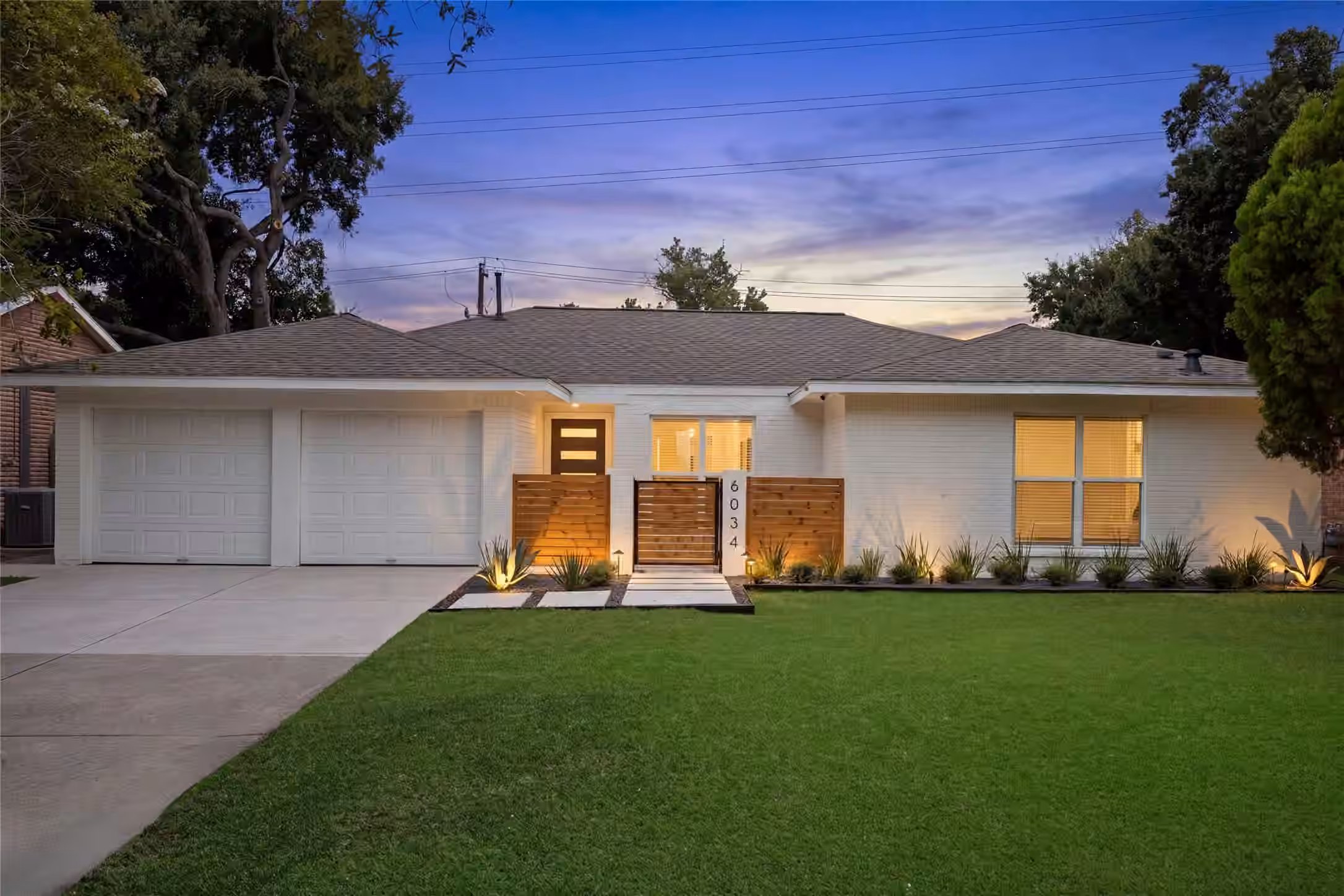 Photo 4 of 6034 Willowbend Boulevard, Houston, TX