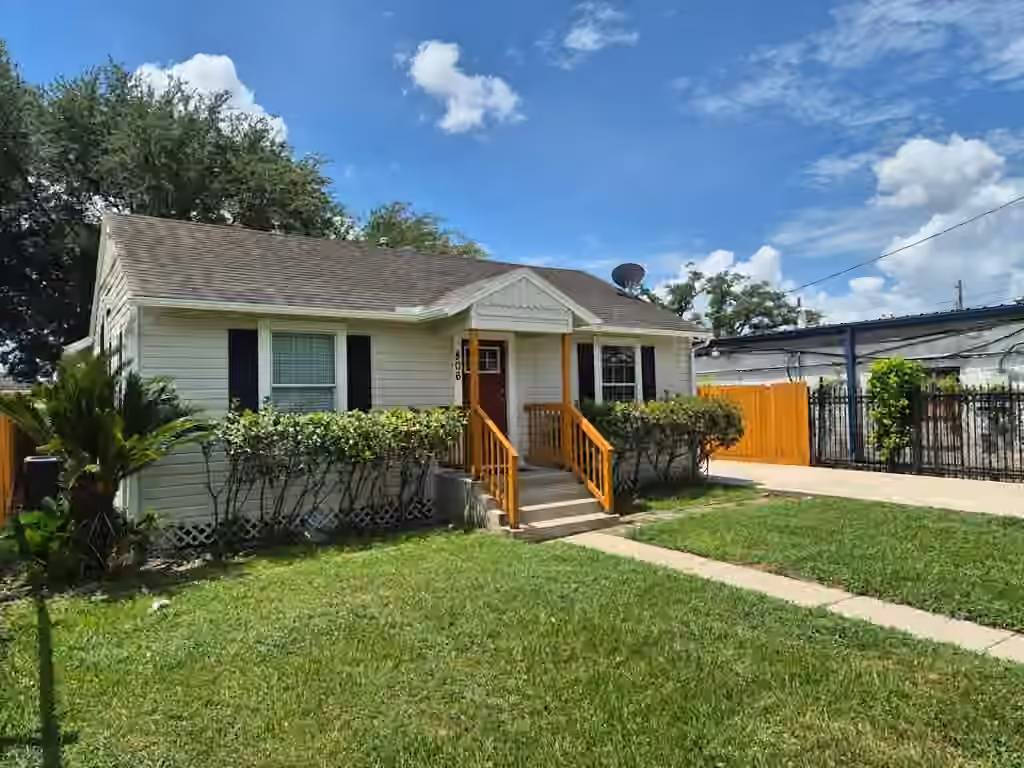 Photo of 806 Gale Street, Houston, TX