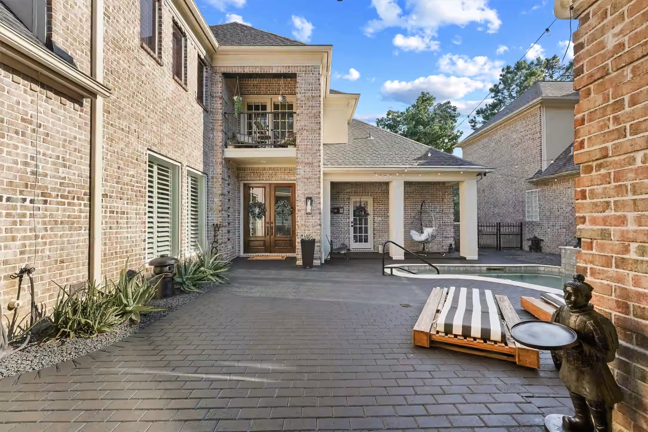 Photo 3 of 4214 Hidden Links Court, Kingwood, TX