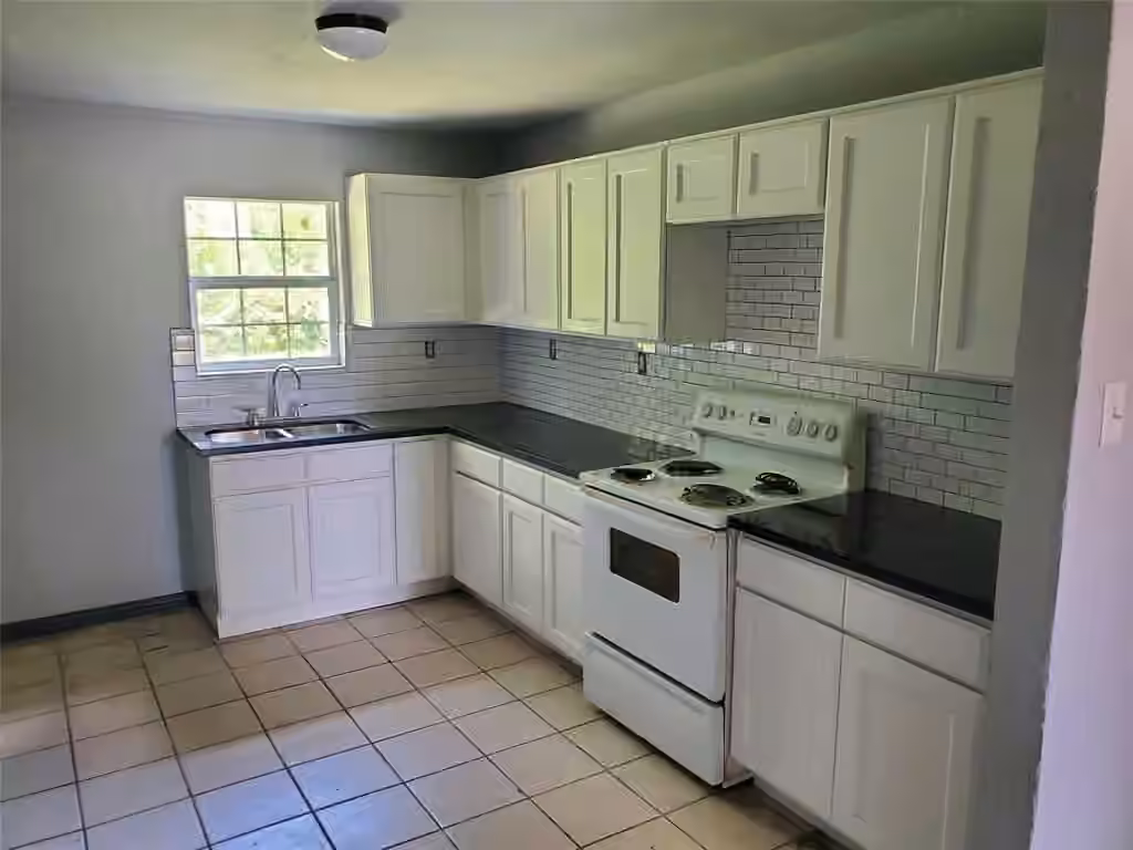 Photo 7 of 4833 Alvin Street, Houston, TX