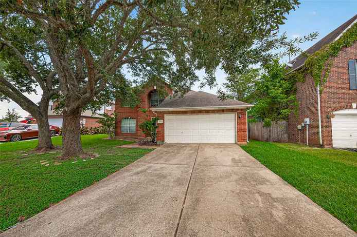 Photo 2 of 5715 Black Canyon Court, Sugar Land, TX