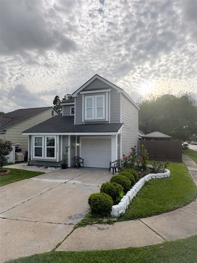 Photo 3 of 11549 Springshire Drive, Houston, TX