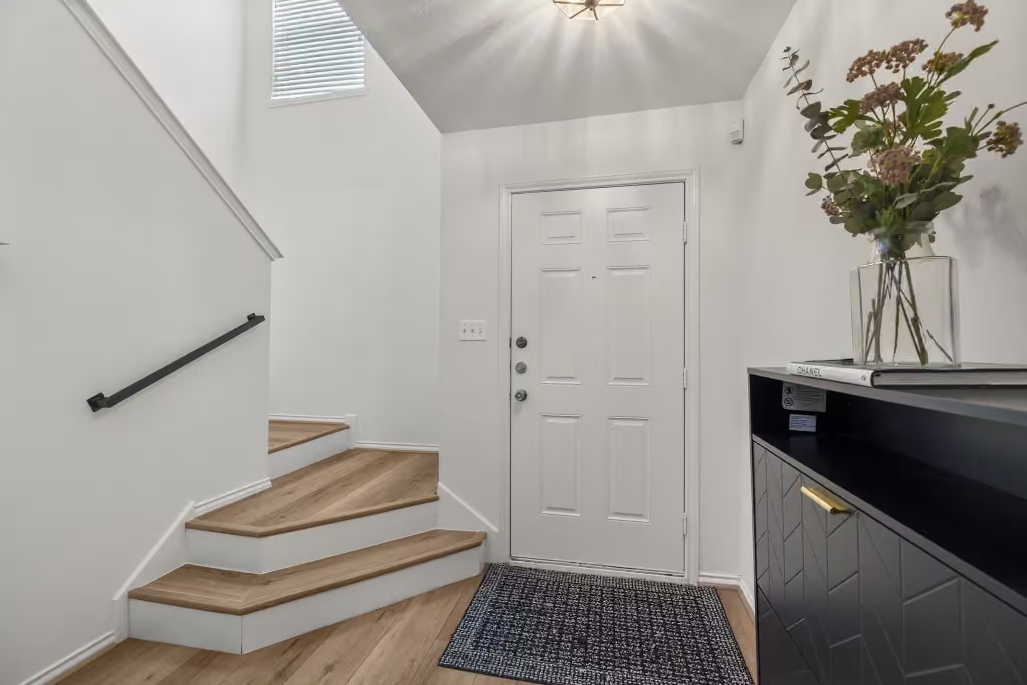 Photo 5 of 1616 W 25th Street, Houston, TX