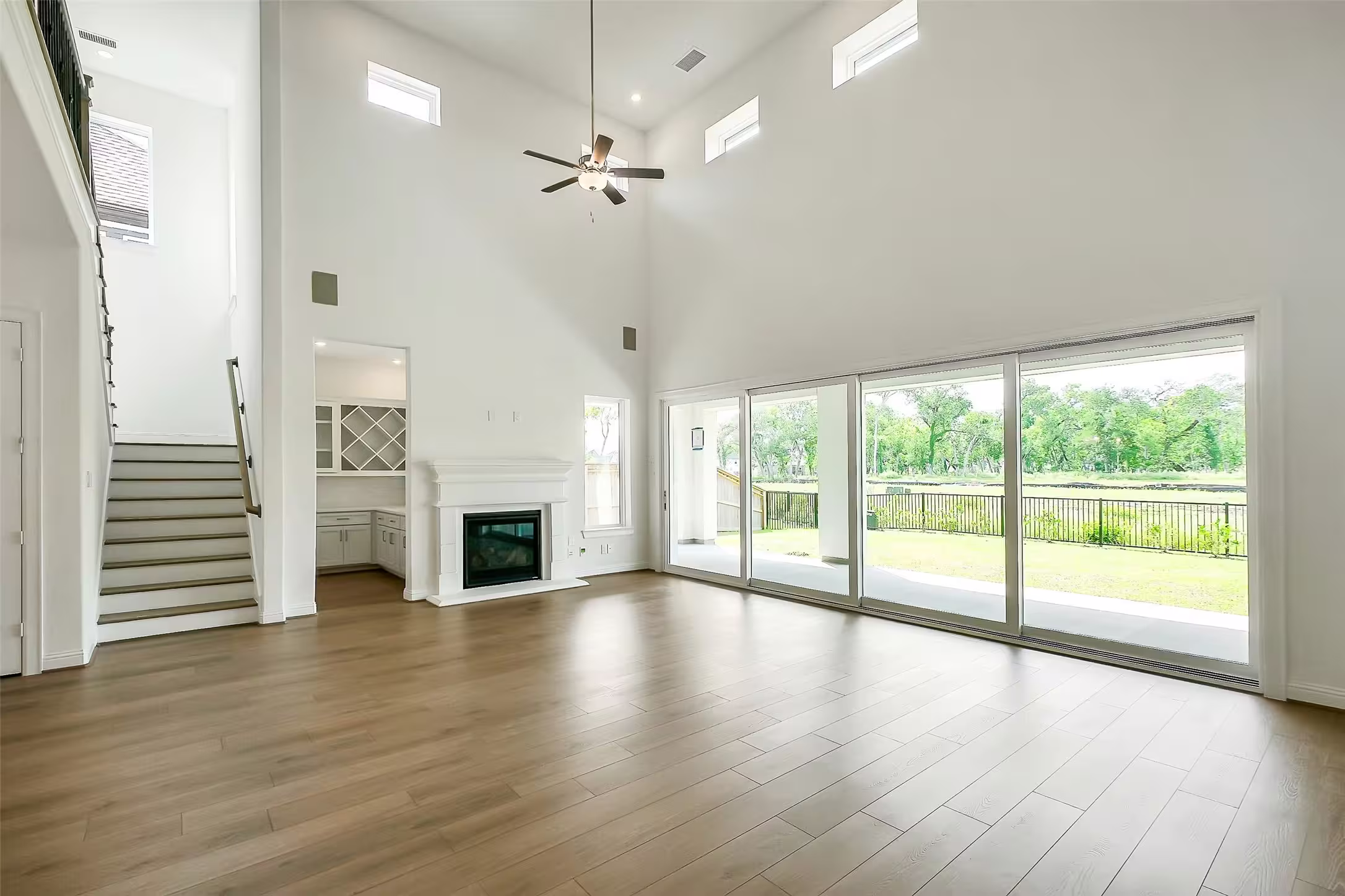 Photo 6 of 9923 Hunters Run Drive, Missouri City, TX