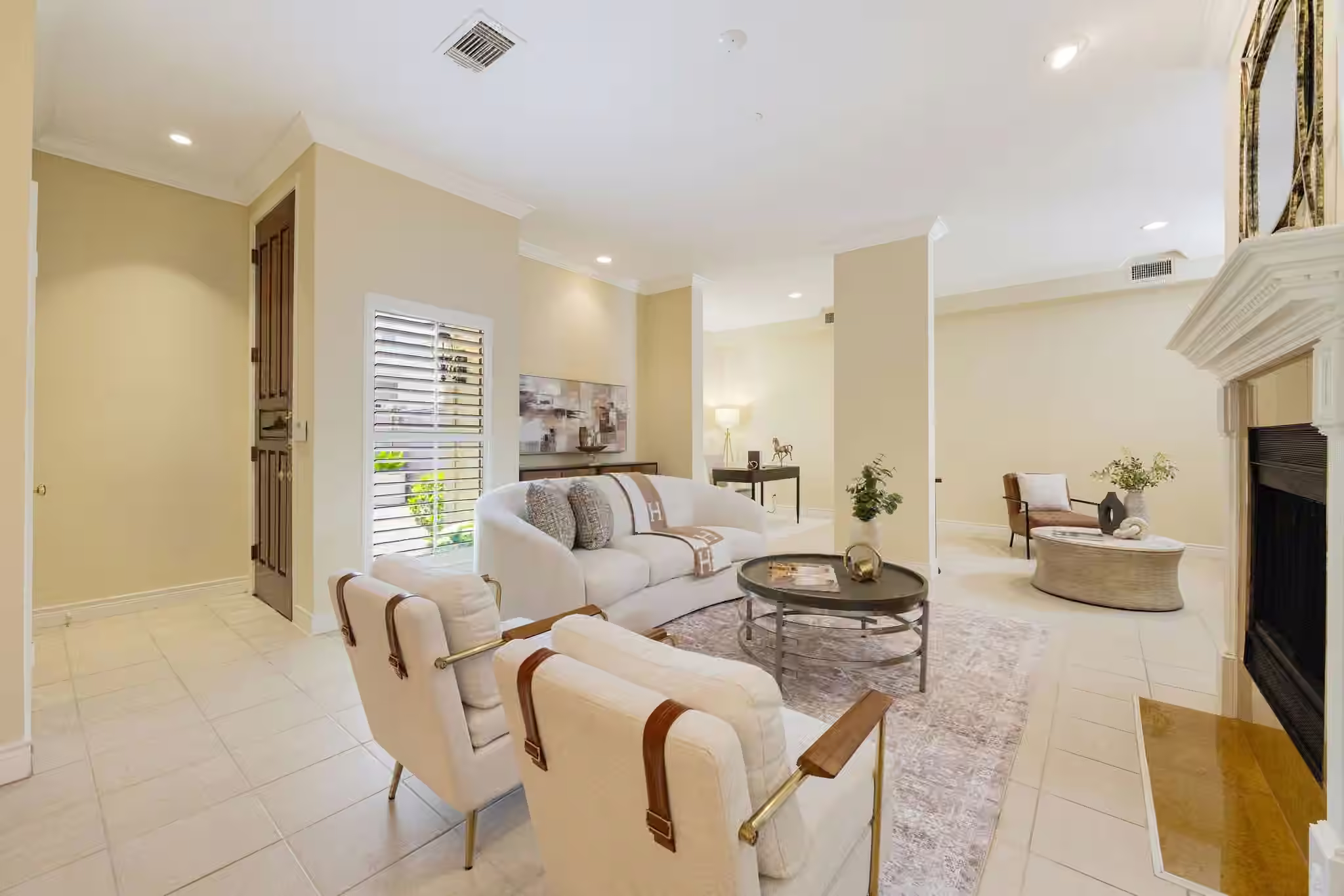 Photo 5 of 2118 Nantucket Drive C, Houston, TX
