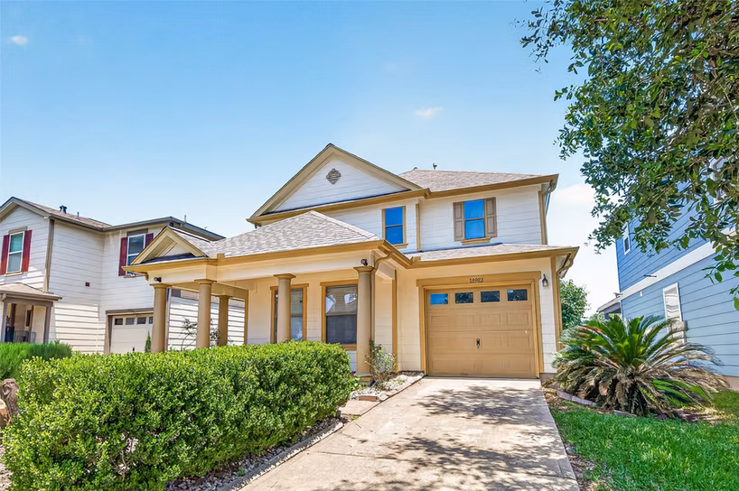 Photo 2 of 18902 Remington Park Drive, Houston, TX