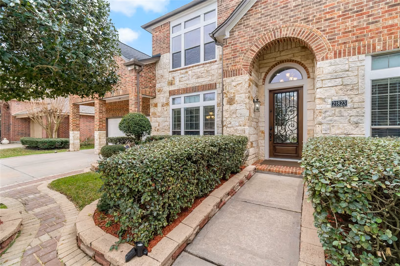 Photo 2 of 21823 Masonwood Lane, Richmond, TX