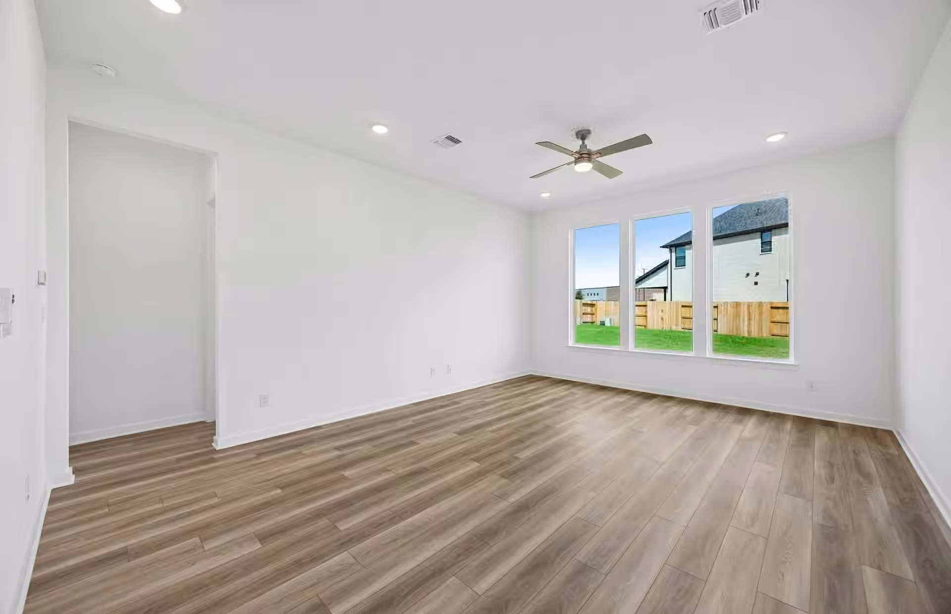 Photo 5 of 3819 Conner Drive, Katy, TX