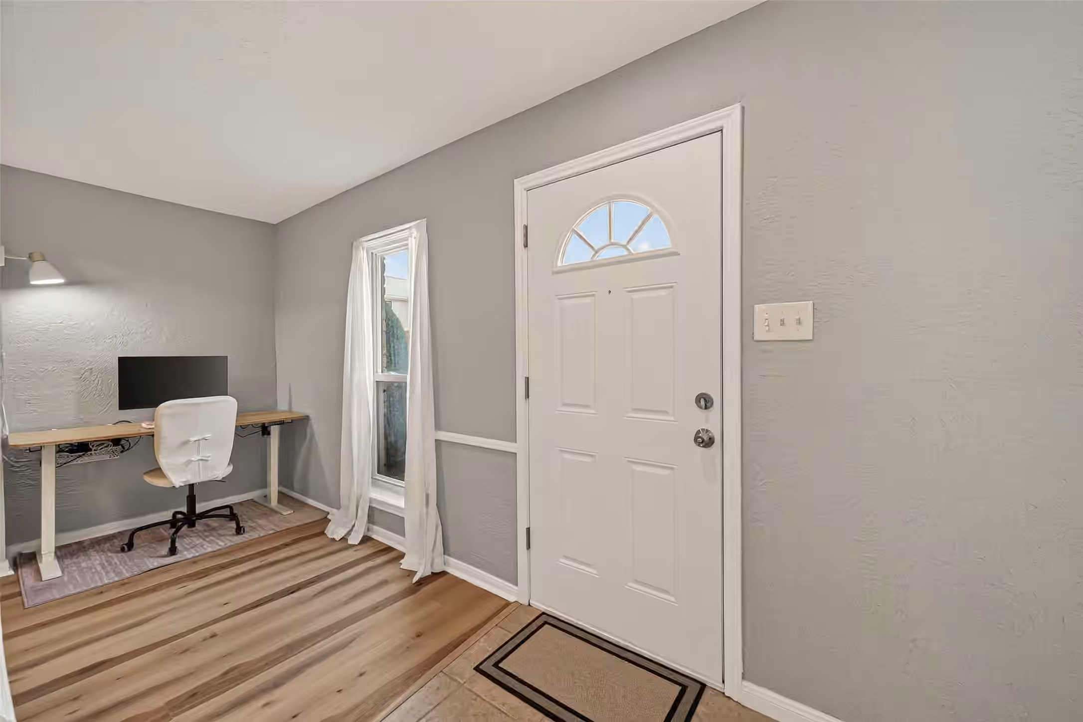Photo 3 of 14737 Perthshire Road, Houston, TX