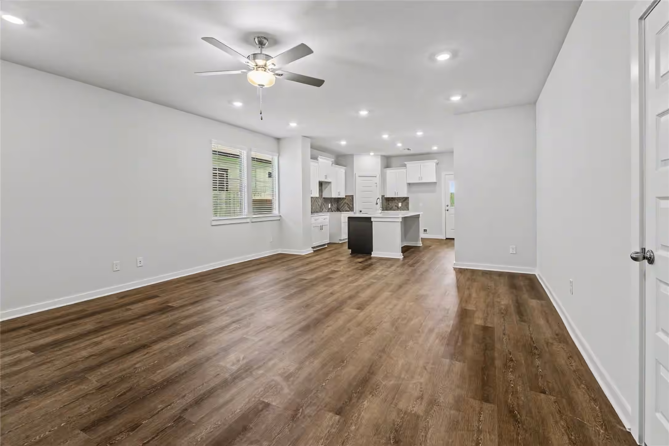 Photo 6 of 6423 Bolinas Ct, Rosharon, TX