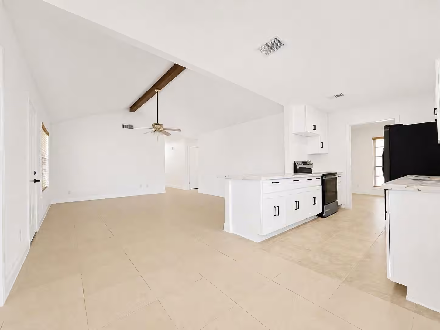 Photo 5 of 10835 Sageberry Drive, Houston, TX