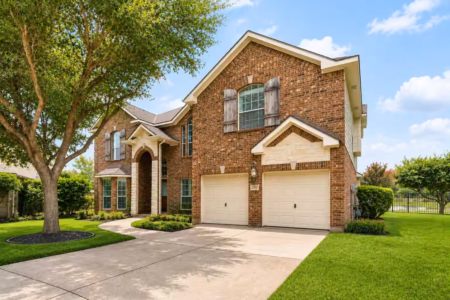 Photo 2 of 29907 Adobe Falls Drive, Spring, TX