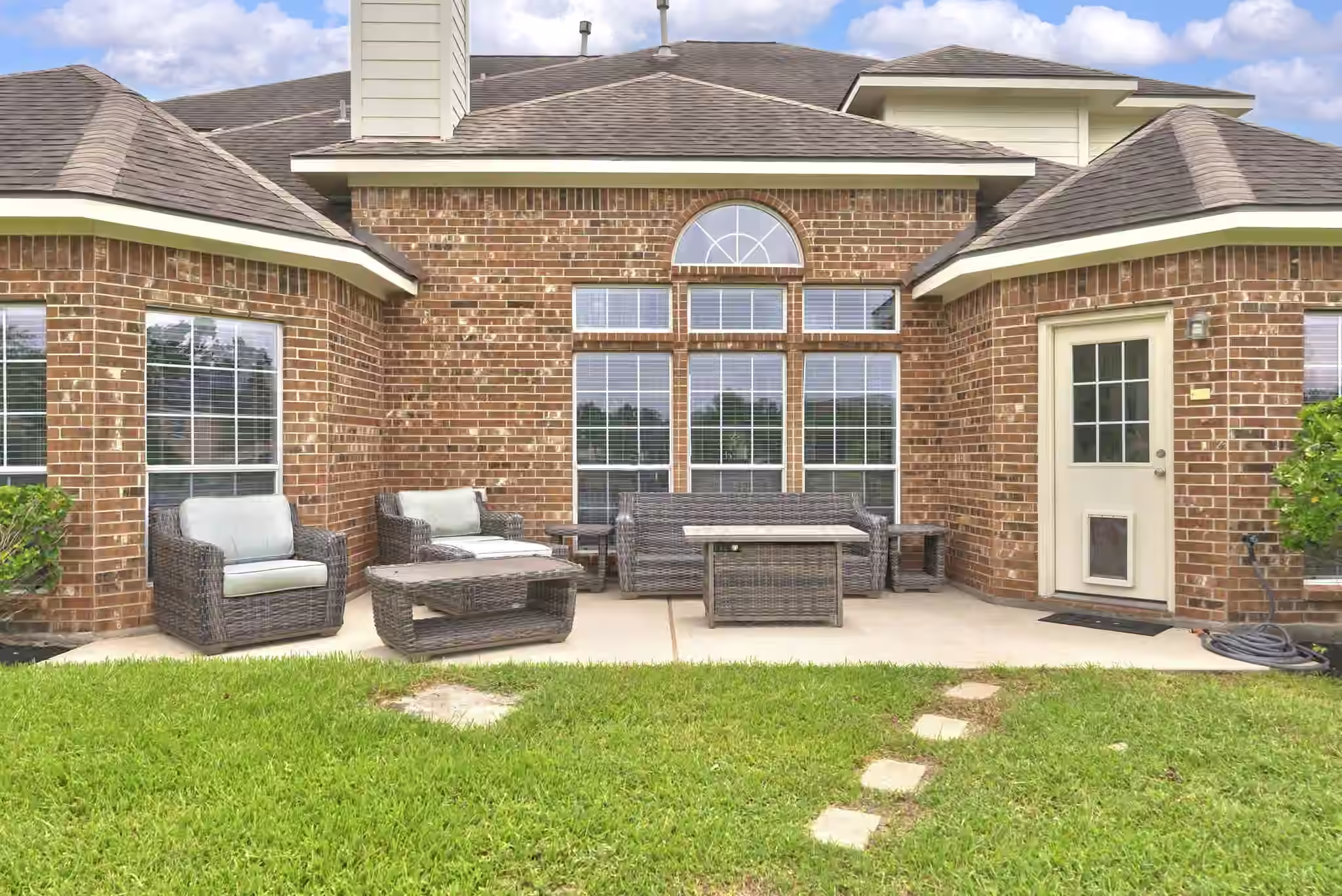 Photo 4 of 29907 Adobe Falls Drive, Spring, TX