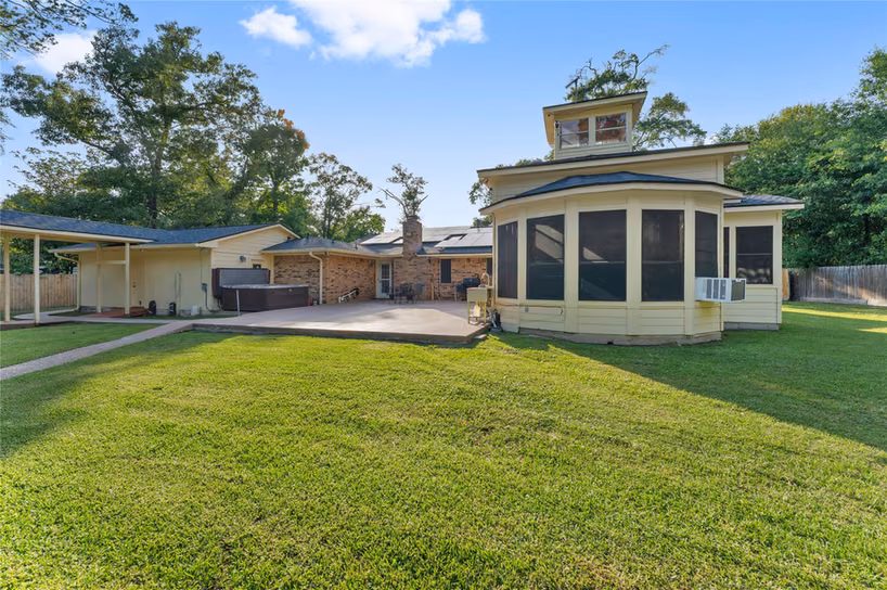 Photo 7 of 12992 Crystal Forest Court, Conroe, TX