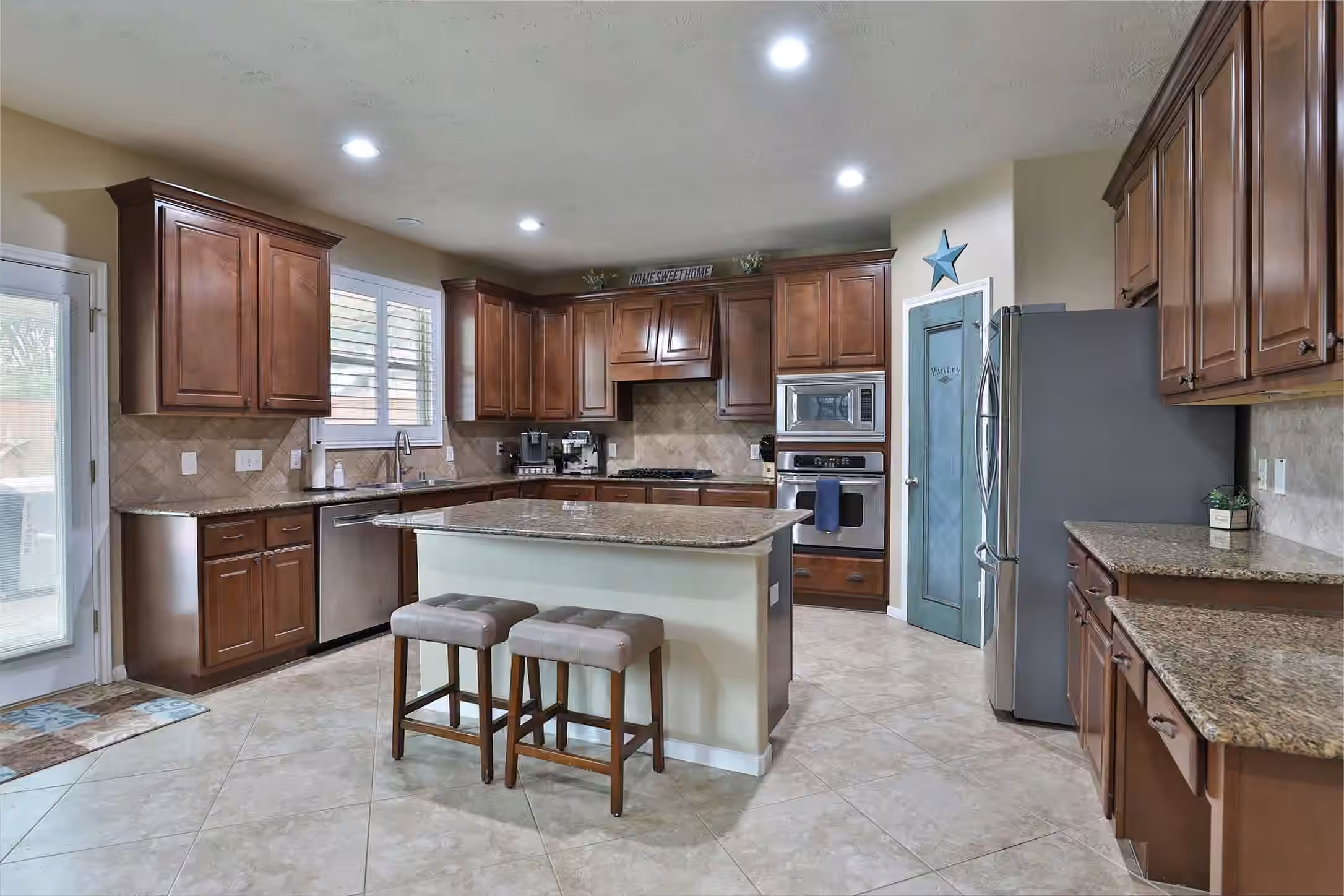 Photo 7 of 6931 Lotus Creek Court, Spring, TX