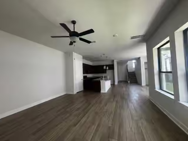 Photo 6 of 1531 Noble Park Drive, Missouri City, TX