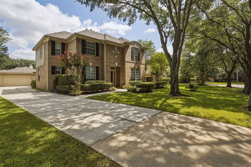 Photo 3 of 9314 Walnut Brook Ct, Houston, TX