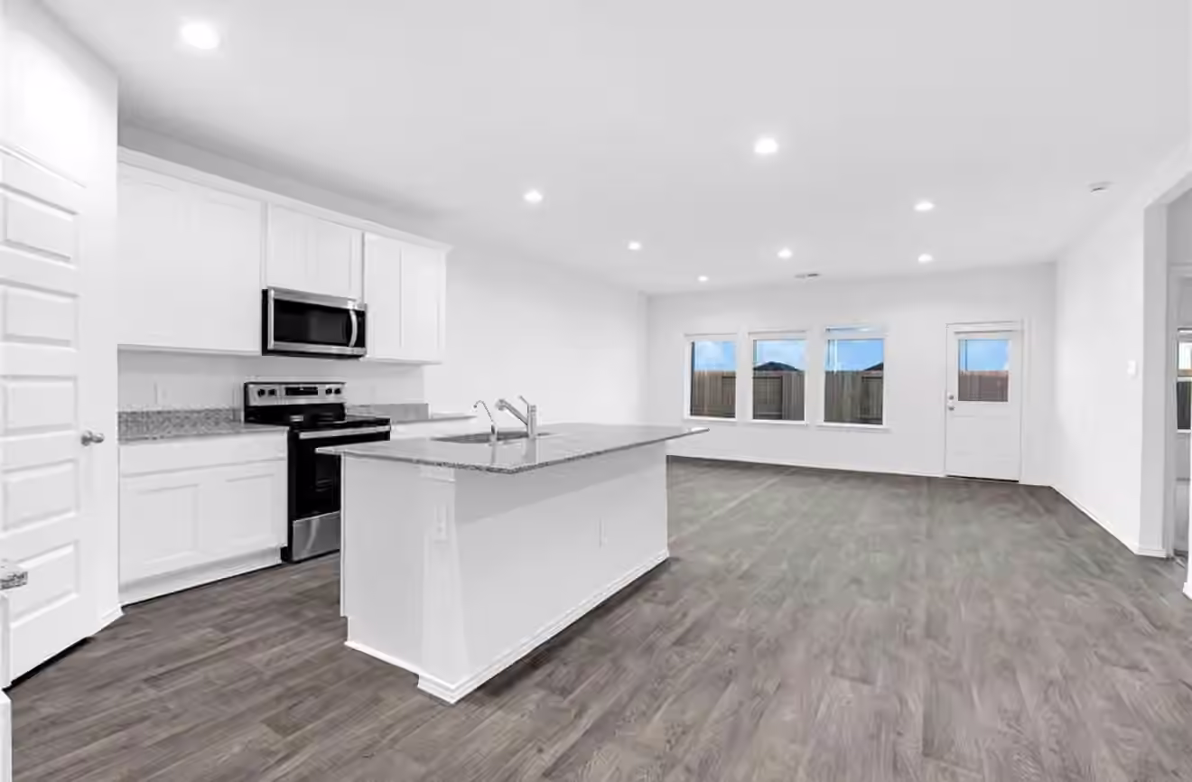 Photo 5 of 2028 Woodlark Way, Sealy, TX