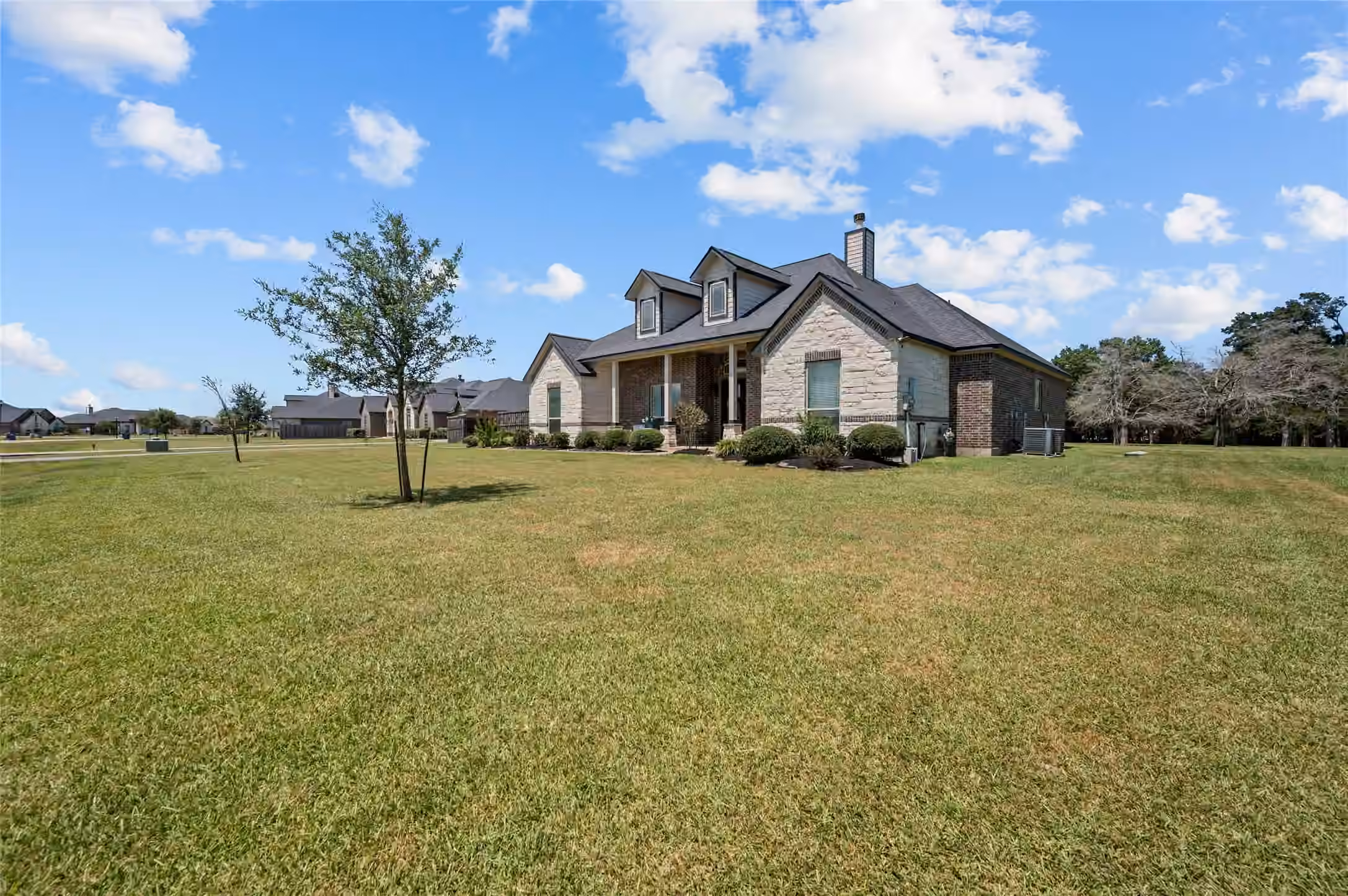 Photo 6 of 6726 Mulberry Bayou Drive, Baytown, TX