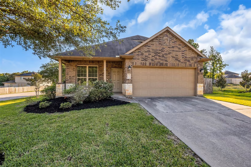 Photo 2 of 12575 Canyon Falls Boulevard, Willis, TX