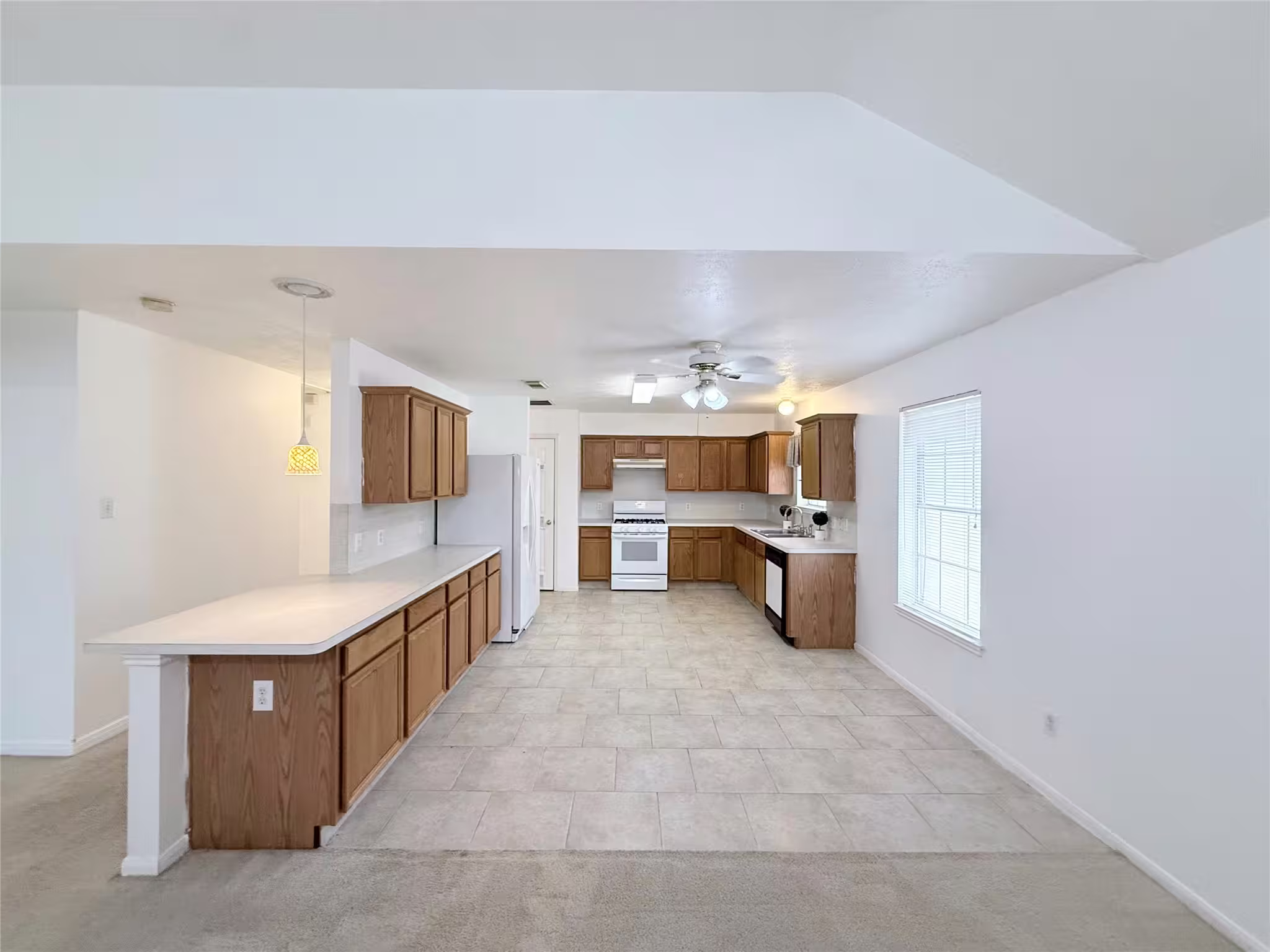 Photo 2 of 9221 Desirable Drive, La Porte, TX