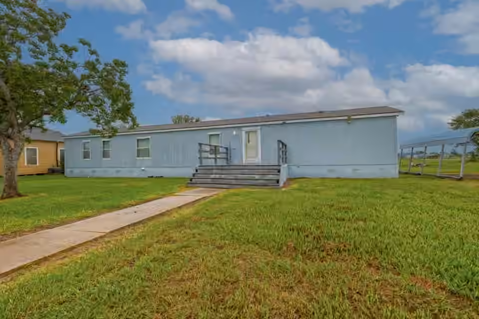 Photo 2 of 958 Wightman Street, Matagorda, TX
