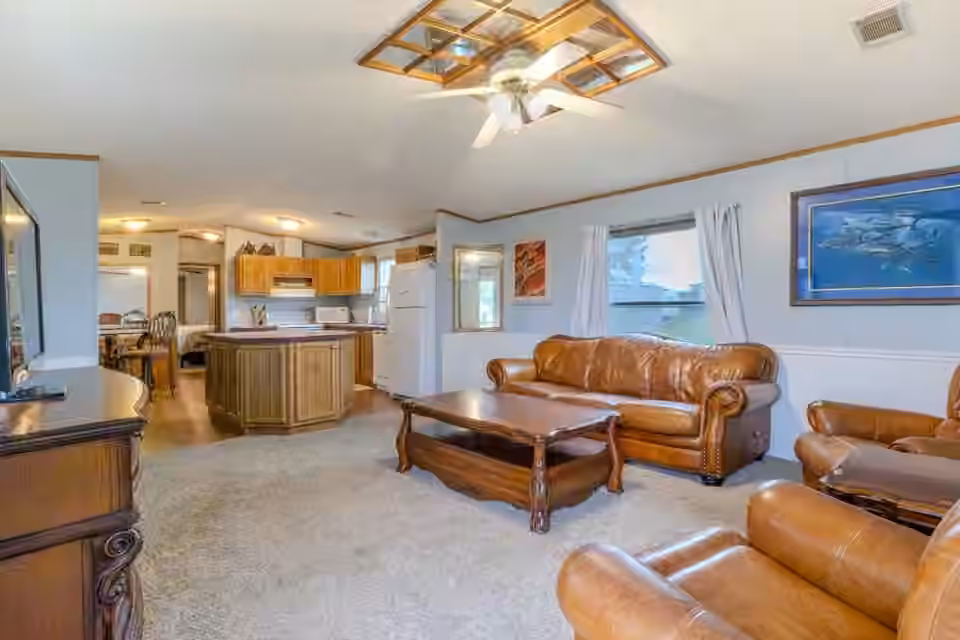Photo 4 of 958 Wightman Street, Matagorda, TX