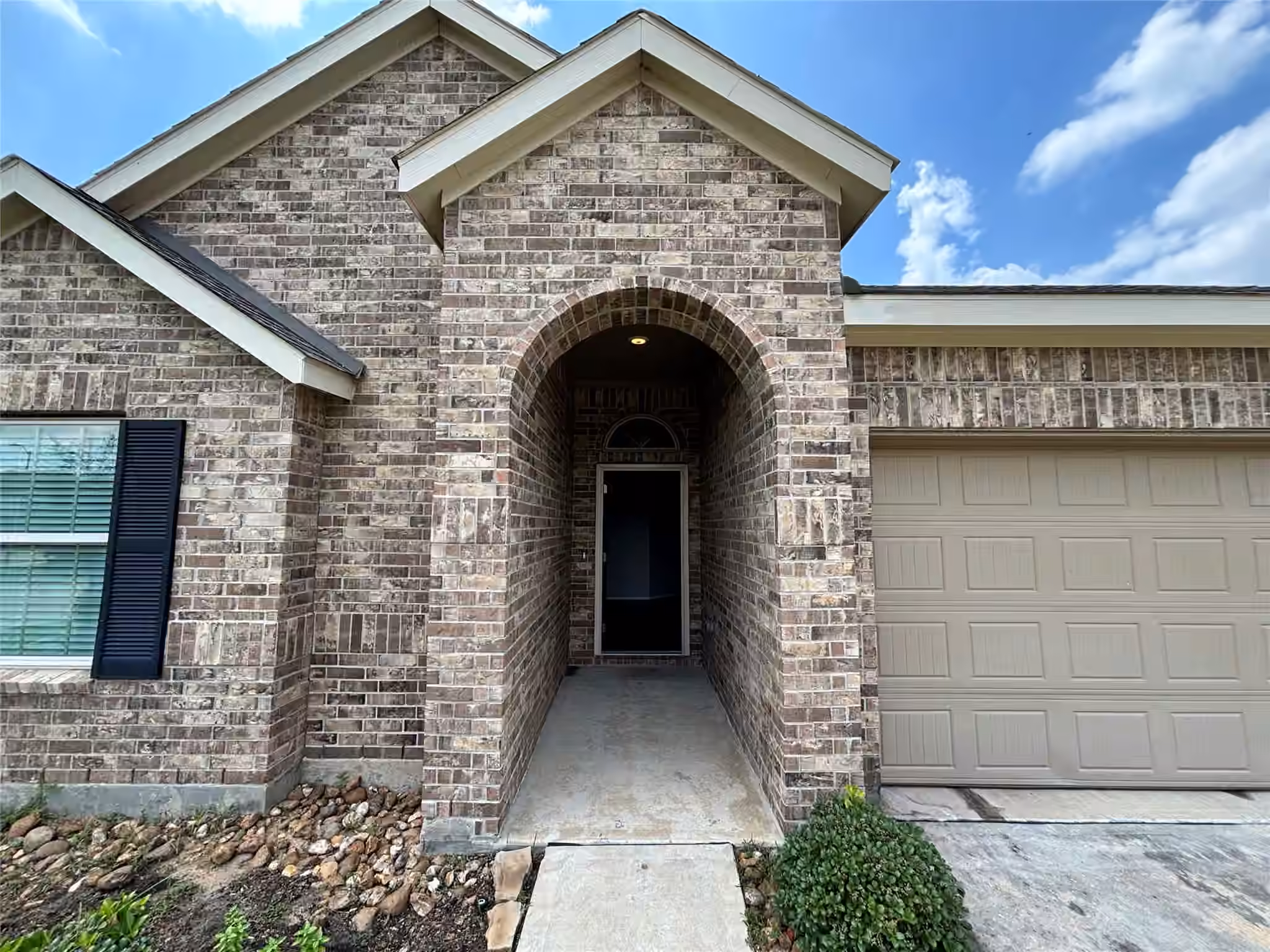 Photo 4 of 7643 Jasmine Chase Drive, Katy, TX