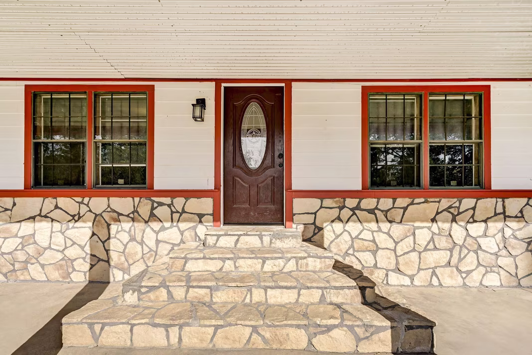 Photo 6 of 858 Big Hawg Dr, Trinity, TX