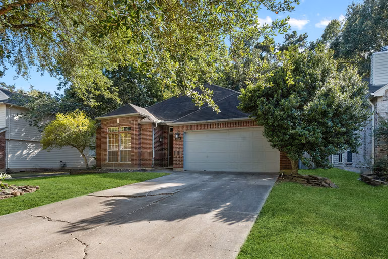 Photo of 3606 Appalachian Trl, Houston, TX