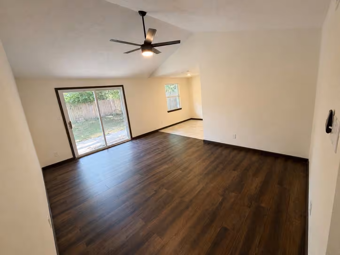 Photo 6 of 3915 Heatherbrook Drive, Houston, TX