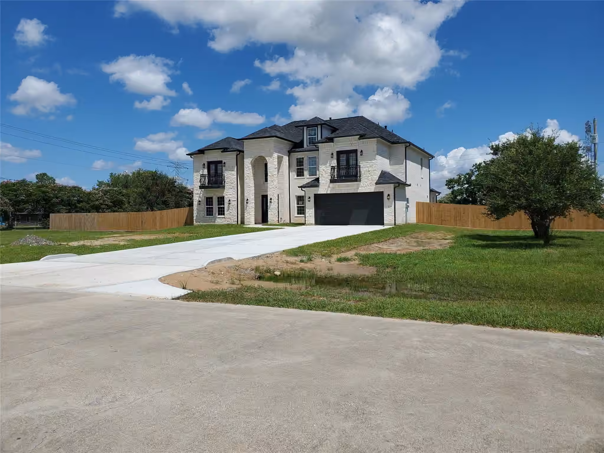 Photo 6 of 1714 Mackey Drive, Dickinson, TX