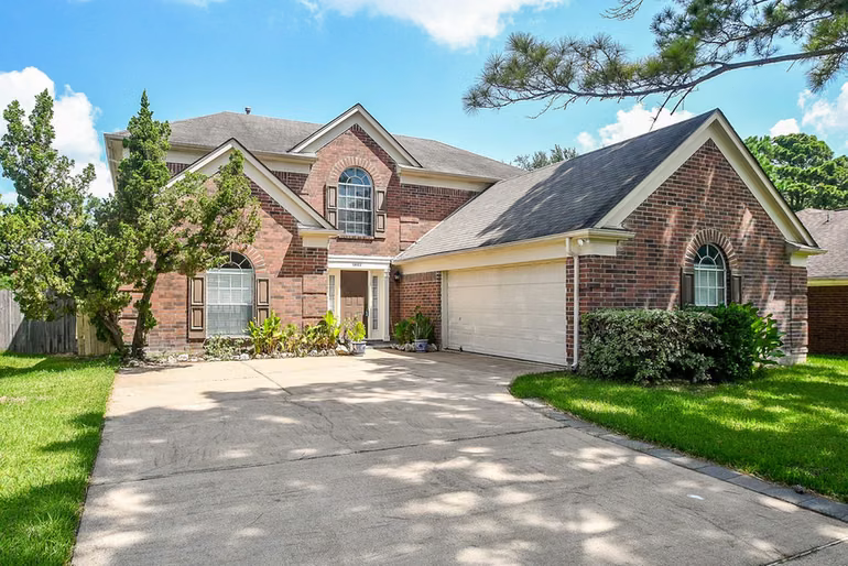 Photo of 13122 Newberry Street, Sugar Land, TX