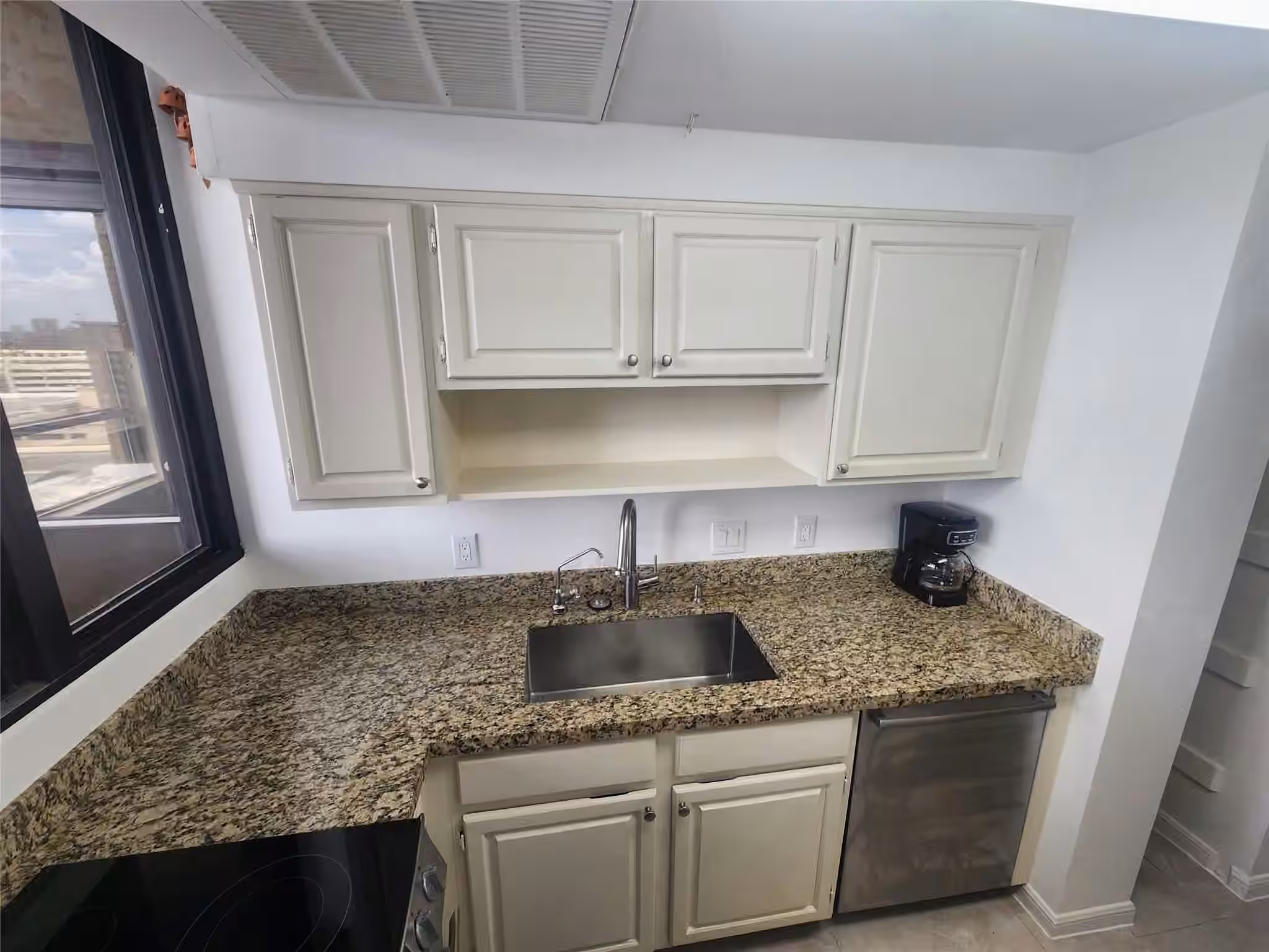 Photo 5 of 5150 Hidalgo Street 1403, Houston, TX