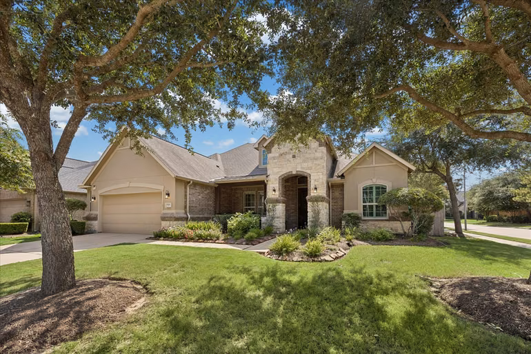 Photo of 5202 Red Oak Valley Drive, Katy, TX