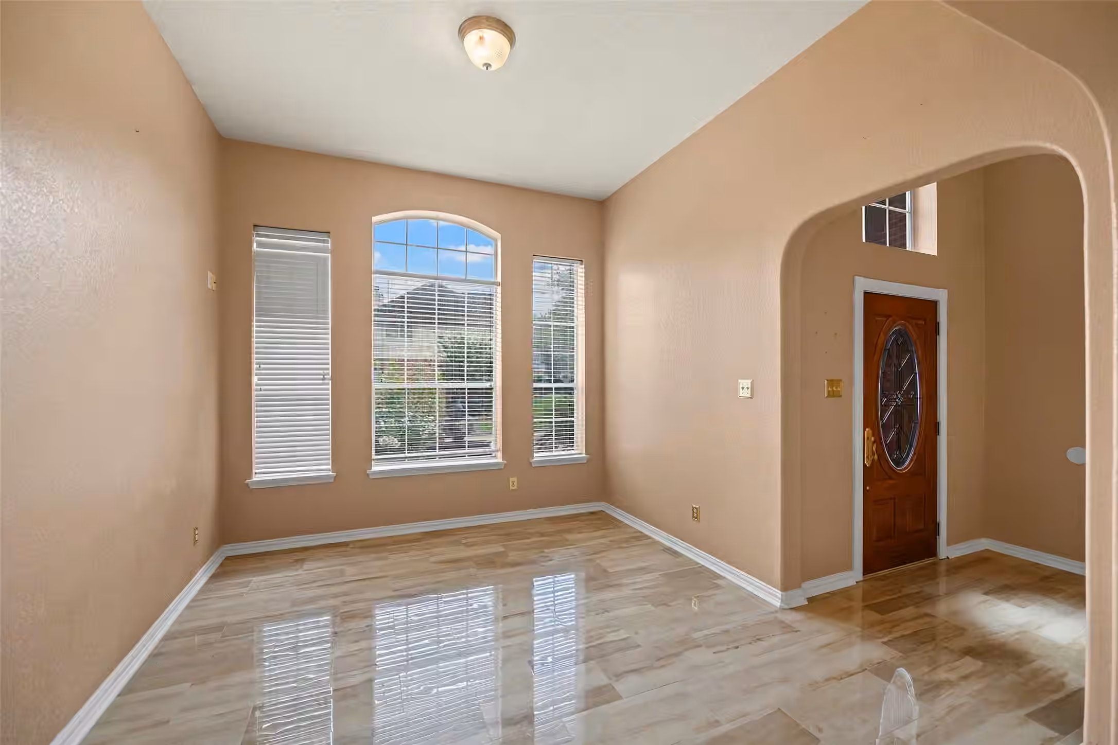 Photo 6 of 226 Persimmon Drive, Baytown, TX