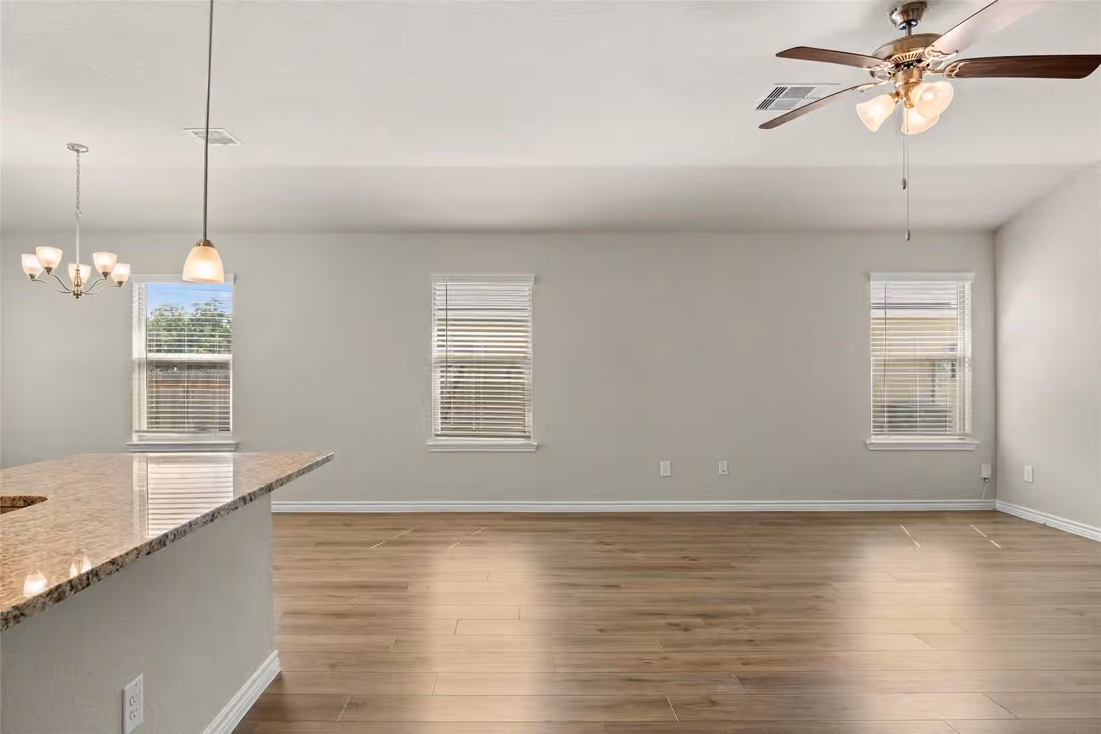 Photo 5 of 802 Legrand Street, Brenham, TX