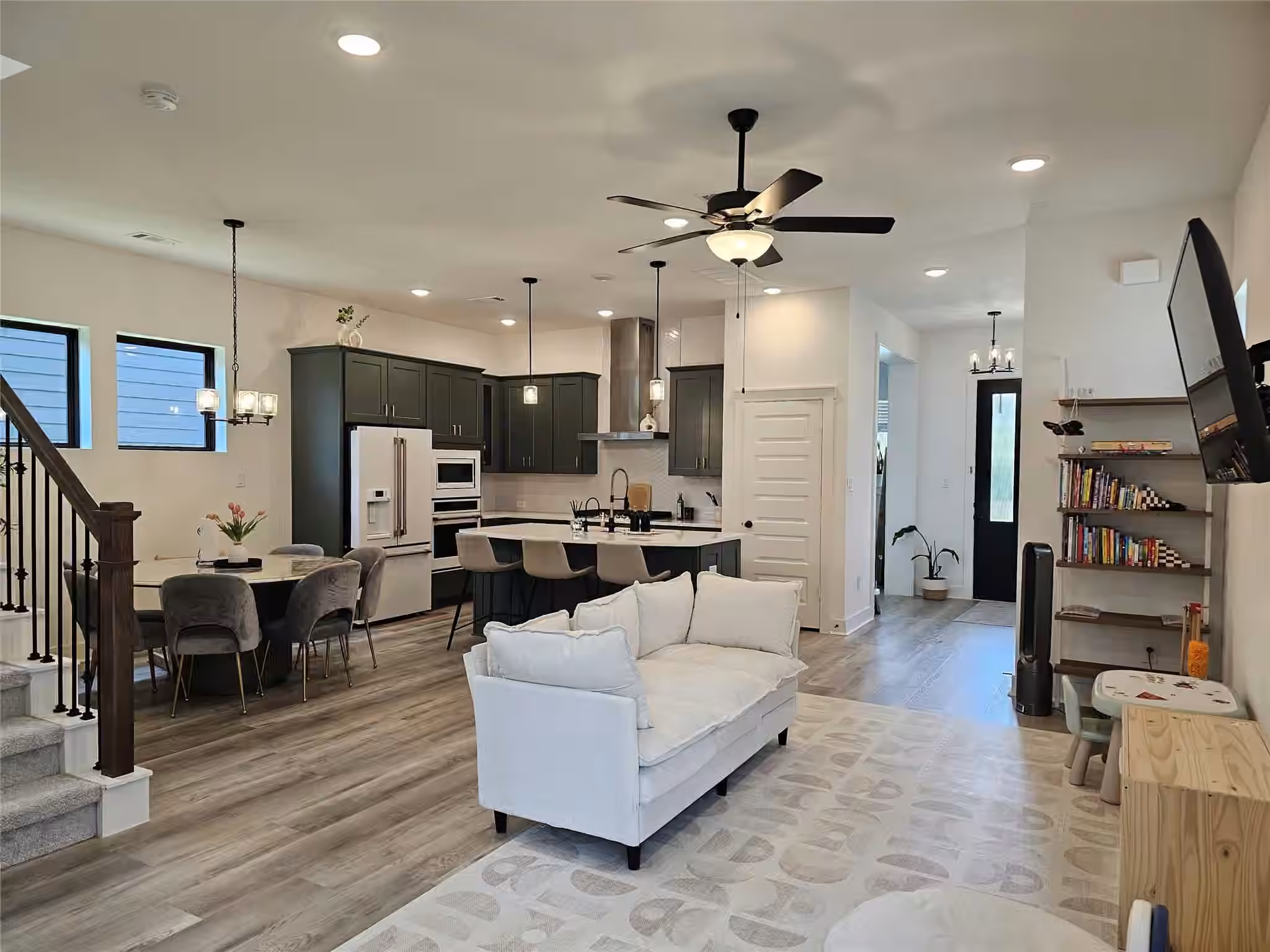 Photo 3 of 15150 Tenacious Drive, Cypress, TX
