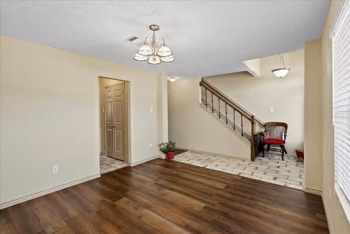 Photo 7 of 8018 Dogwood Court, Baytown, TX