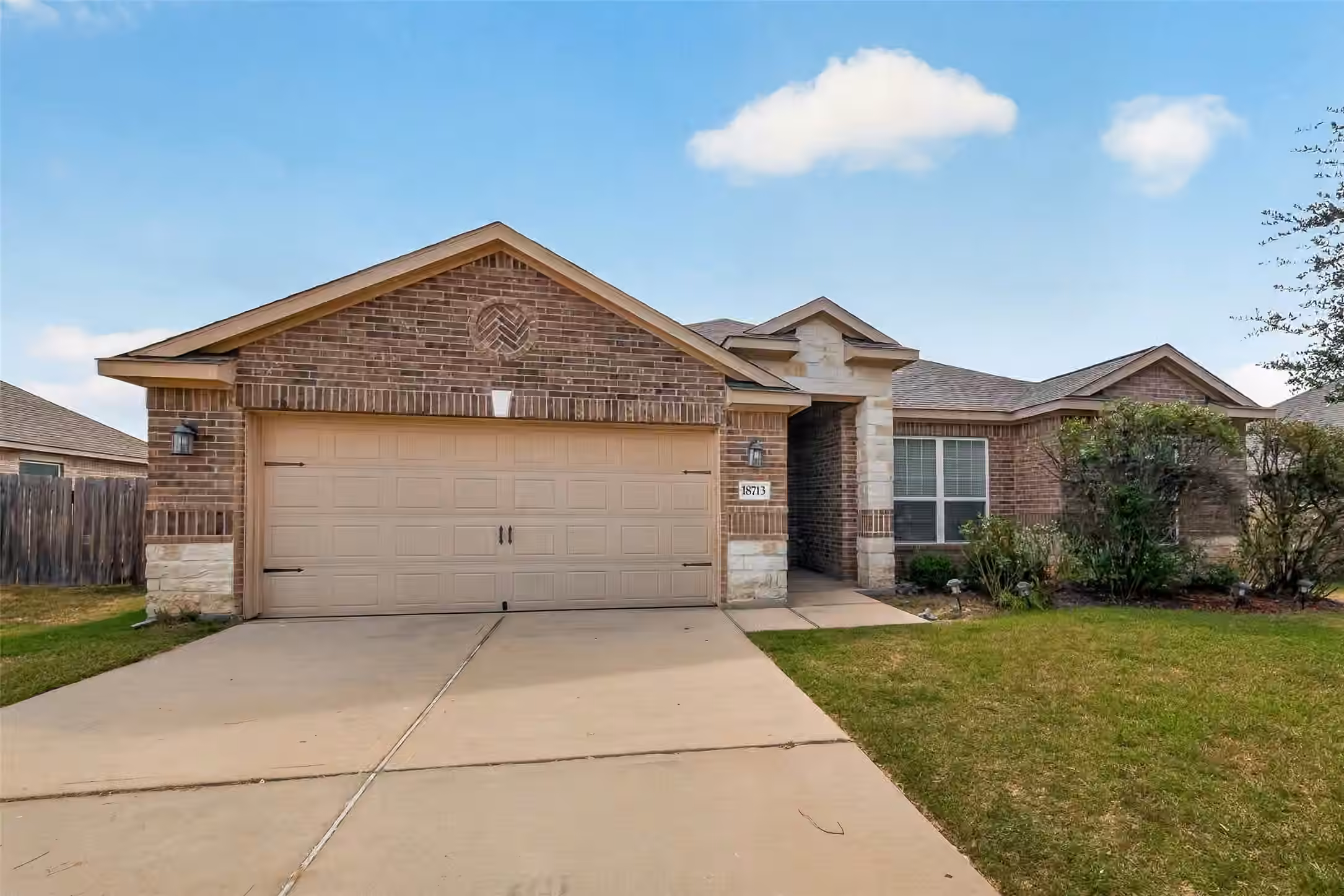 Photo 2 of 18713 Encinal Trail, Magnolia, TX
