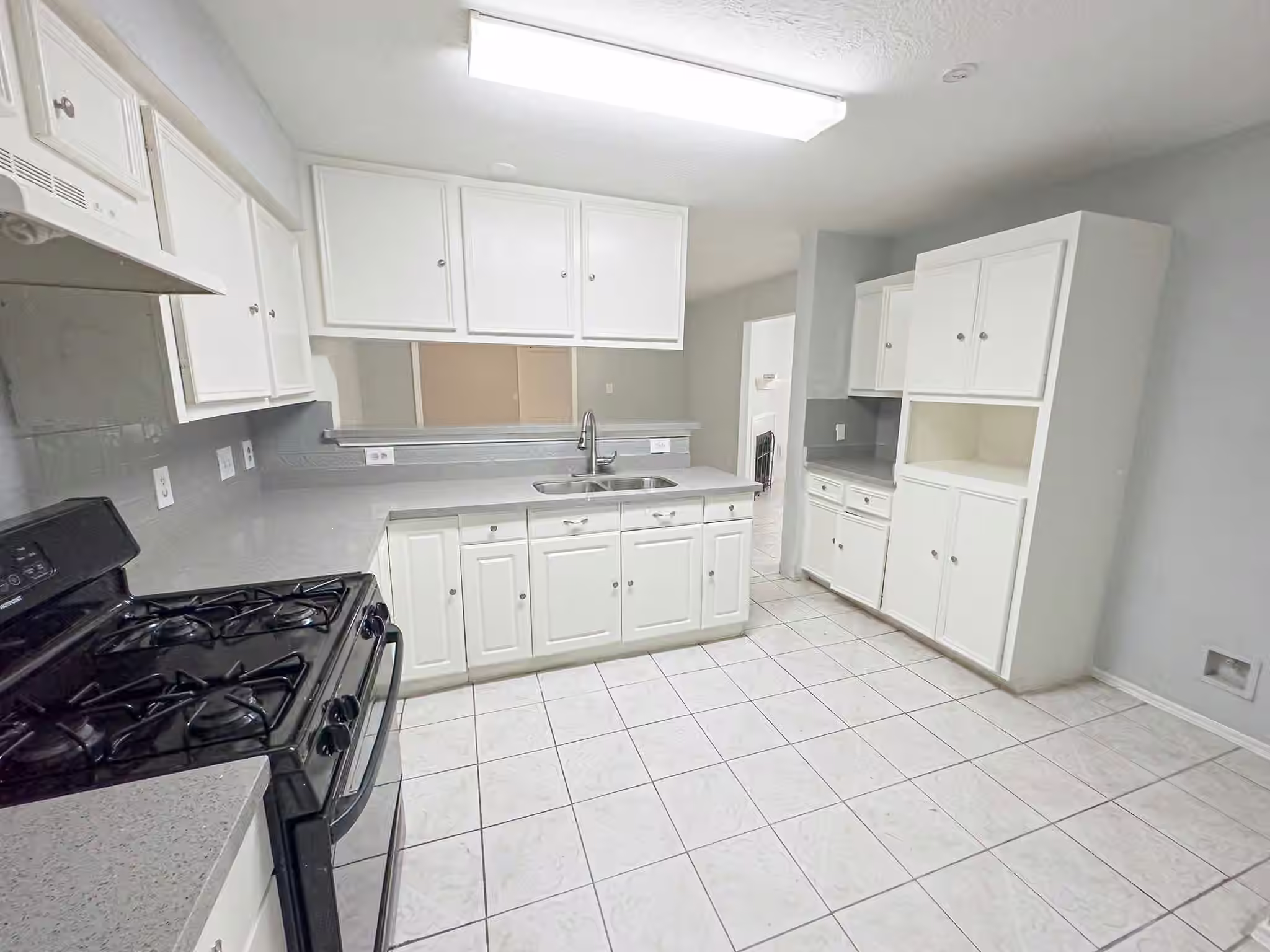 Photo 3 of 11622 Zarroll Drive, Houston, TX
