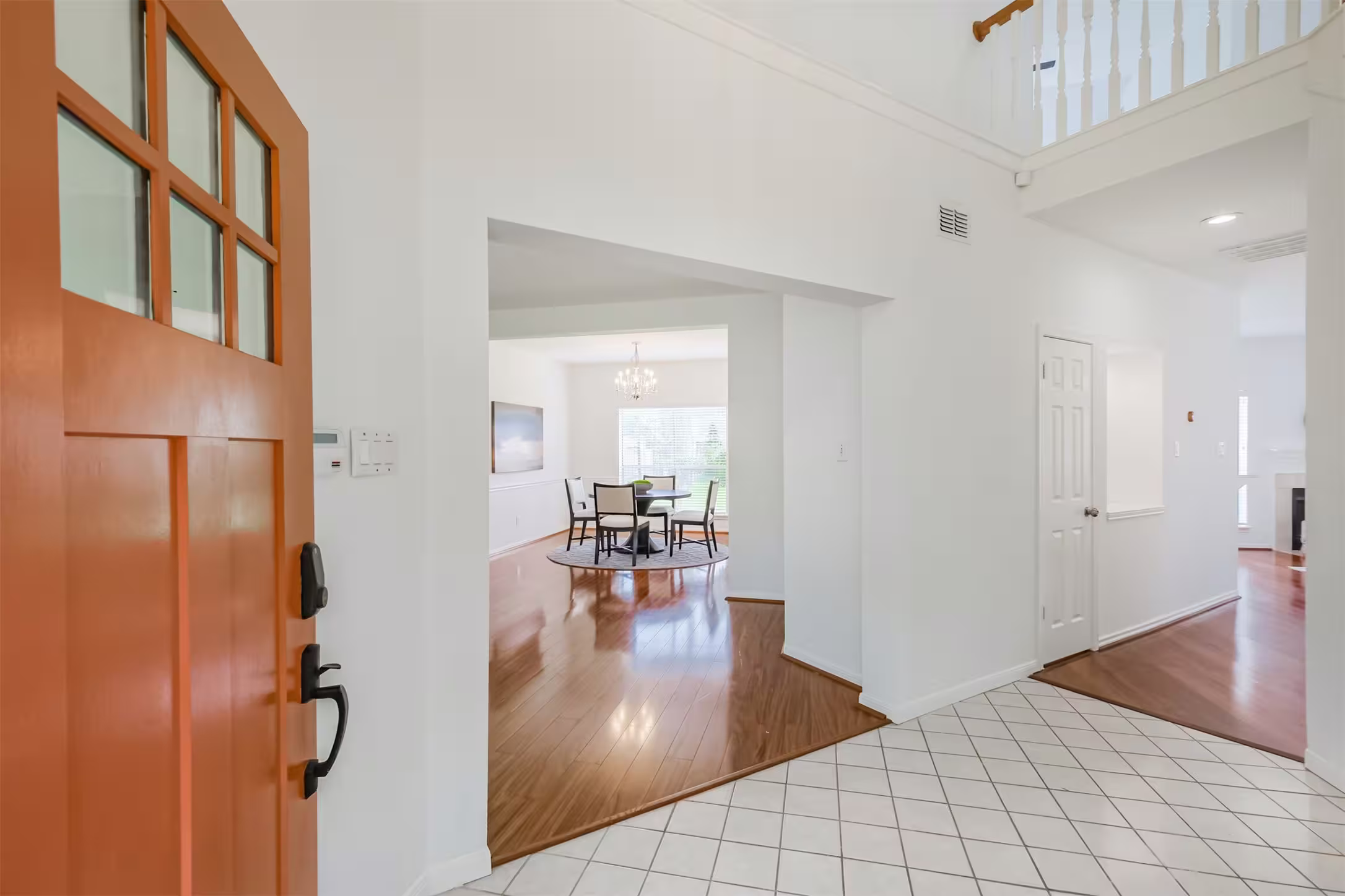 Photo 4 of 139 High Meadows Drive, Sugar Land, TX