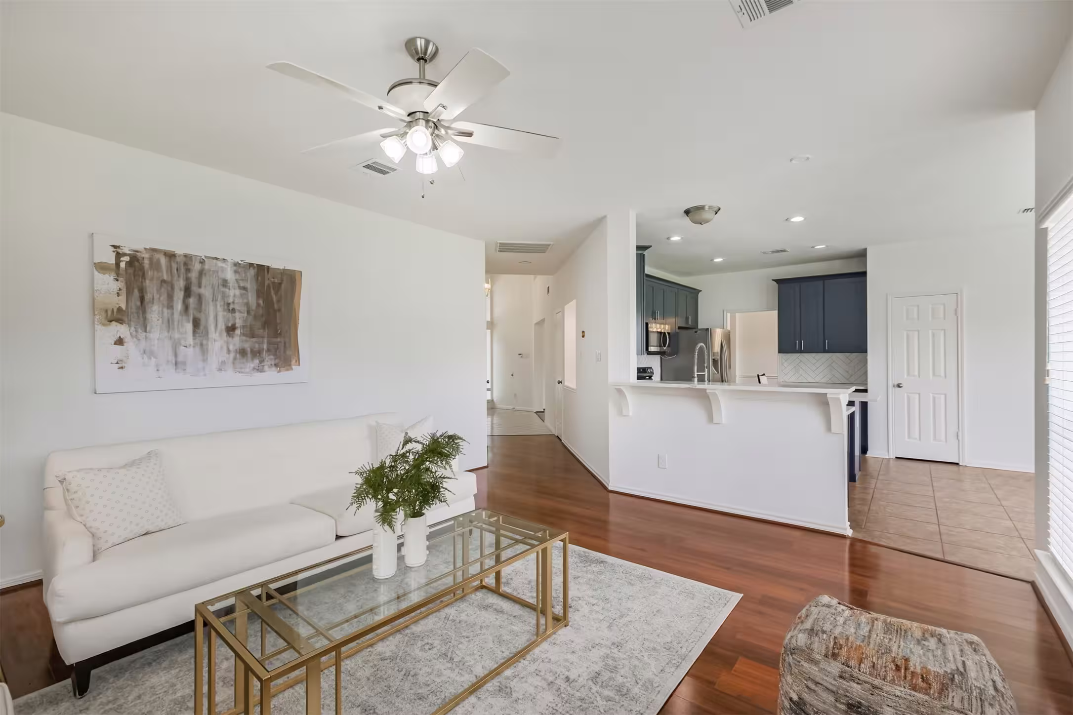 Photo 7 of 139 High Meadows Drive, Sugar Land, TX