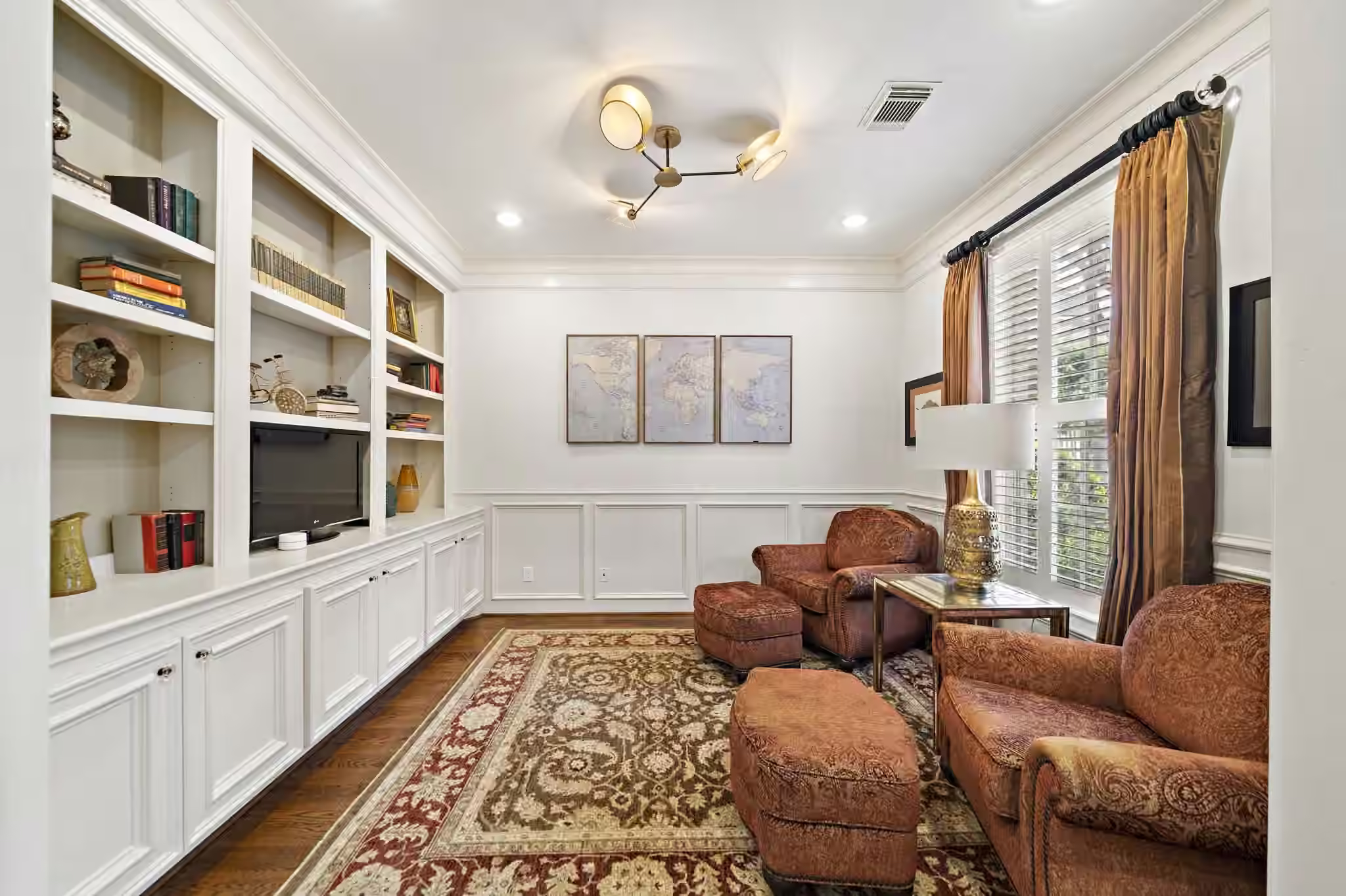 Photo 4 of 1229 Ripple Creek Drive, Houston, TX