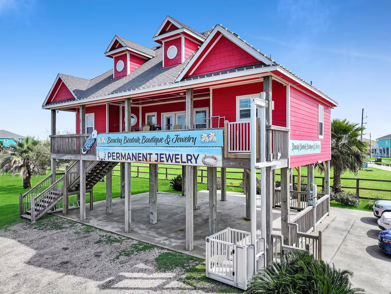 Photo 4 of 970 Surfside Drive, Crystal Beach, TX