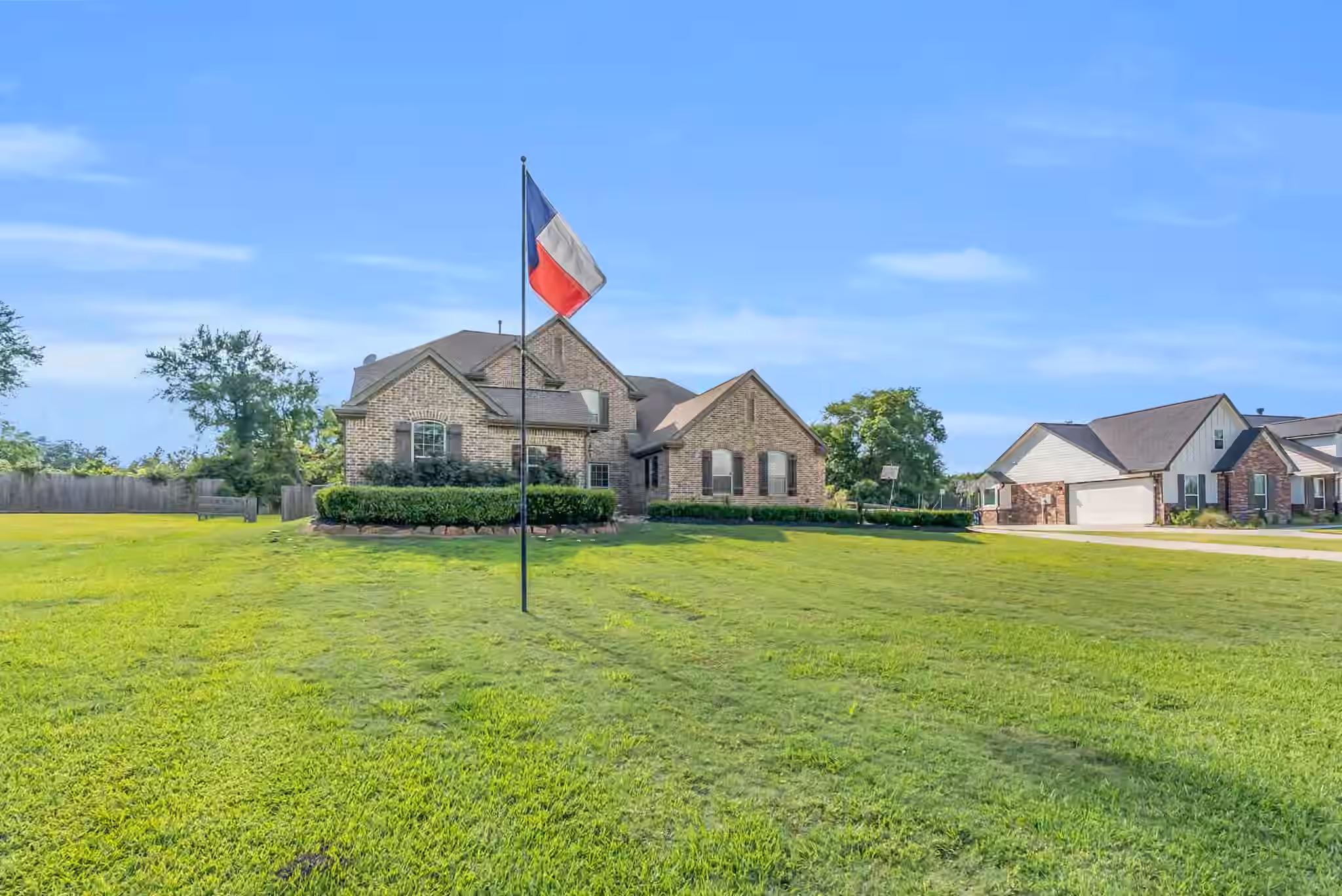 Photo 2 of 14607 Sterling Court, Willis, TX