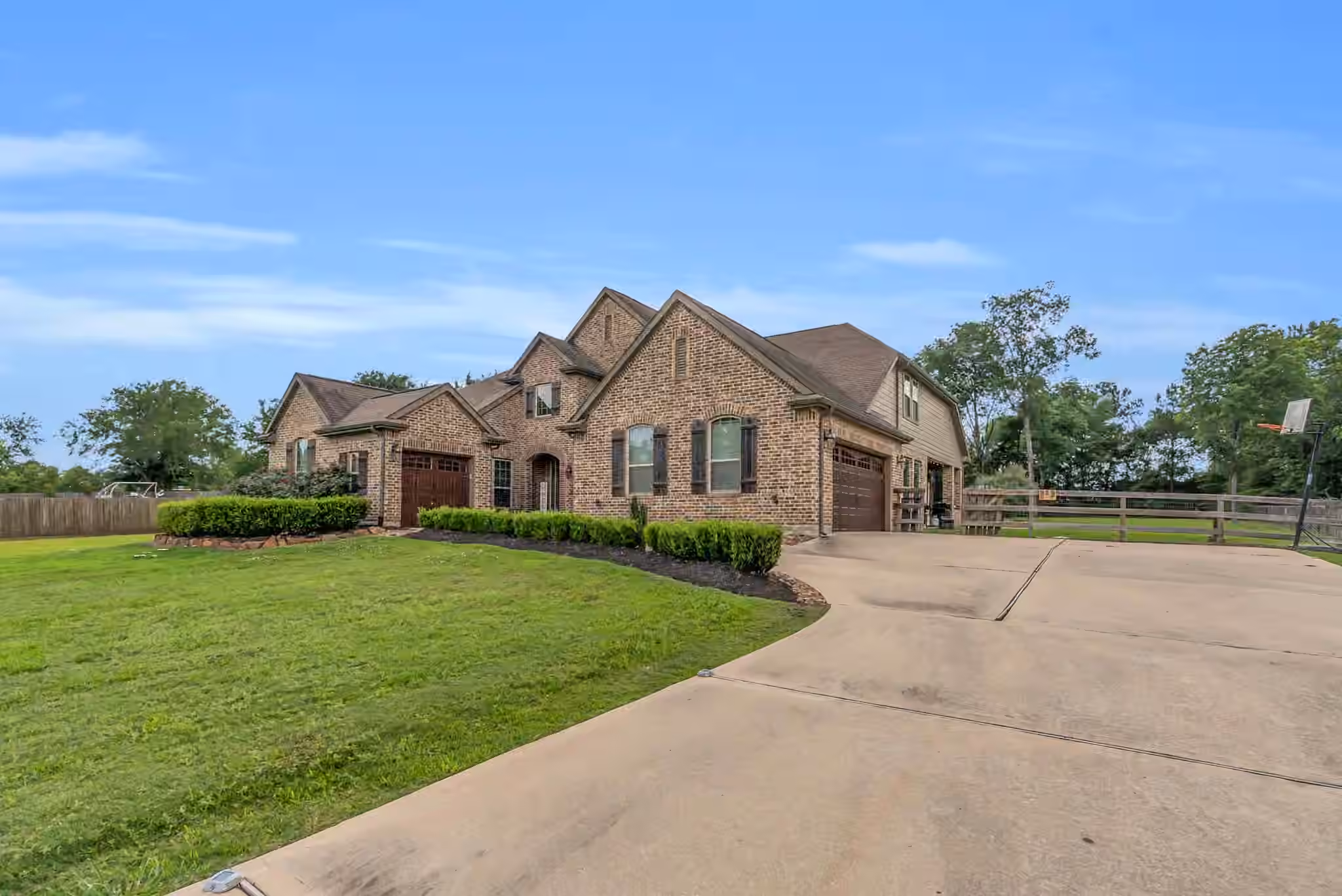 Photo 3 of 14607 Sterling Court, Willis, TX
