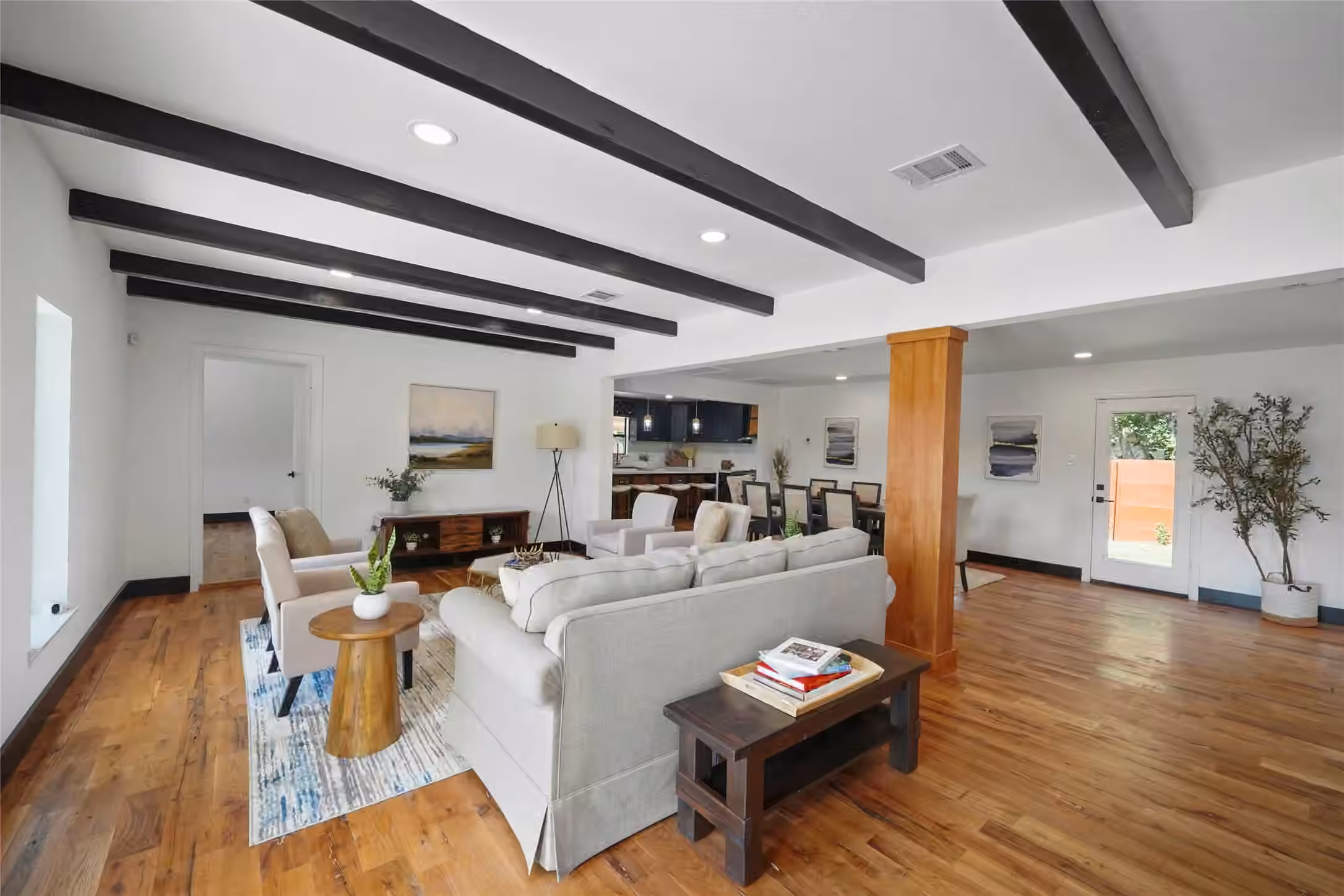 Photo 5 of 701 W 39th Street, Houston, TX